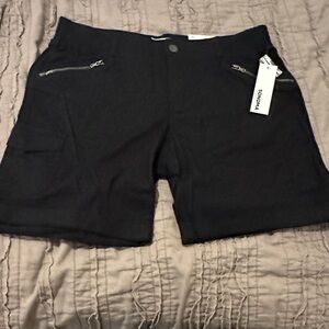 Sonoma Women's Black Cargo Shorts with Zip Accents